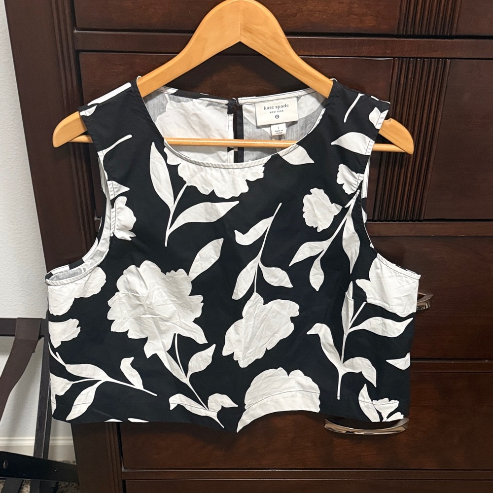 Kate Spade Monochrome Floral Crop Top